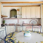 Con Piscina E Vista Villa *