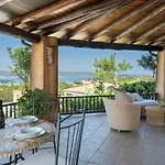 Con Piscina E Vista Villa *