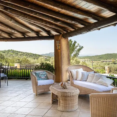 Villa Con Piscina E Vista