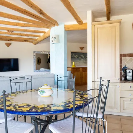 Con Piscina E Vista Villa Baja Sardinia