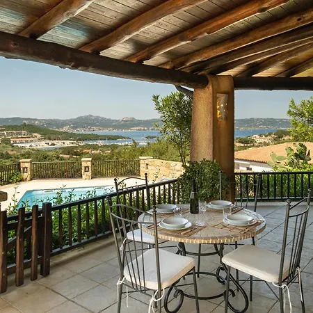 Con Piscina E Vista Βίλα Baja Sardinia