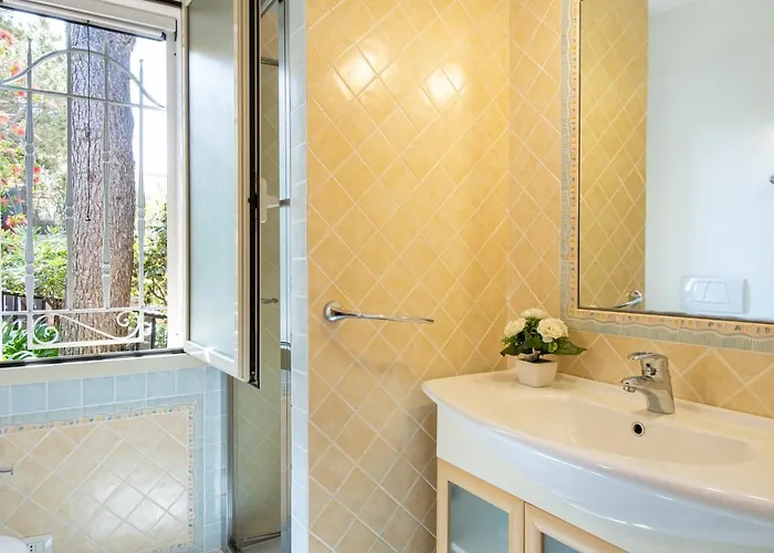 Con Piscina E Vista *