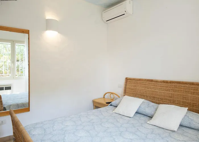 Con Piscina E Vista 巴哈撒丁岛