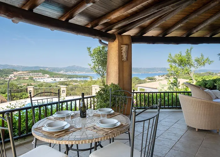 Con Piscina E Vista * 巴哈撒丁岛