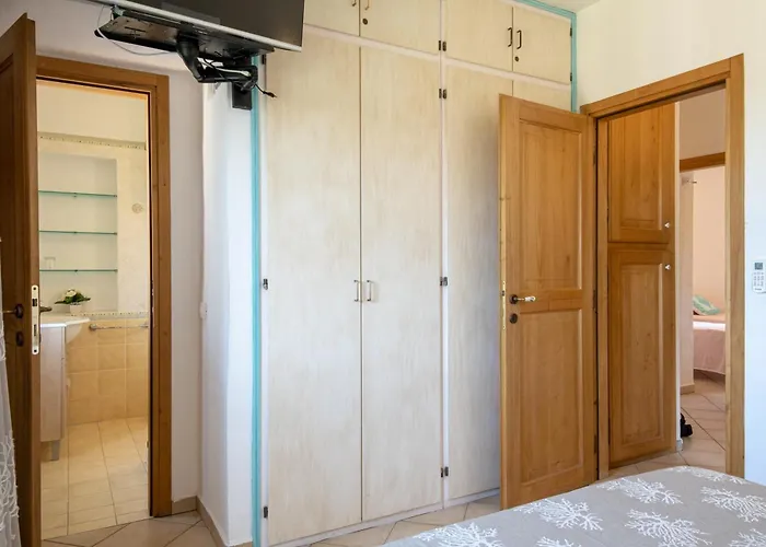 Con Piscina E Vista 别墅